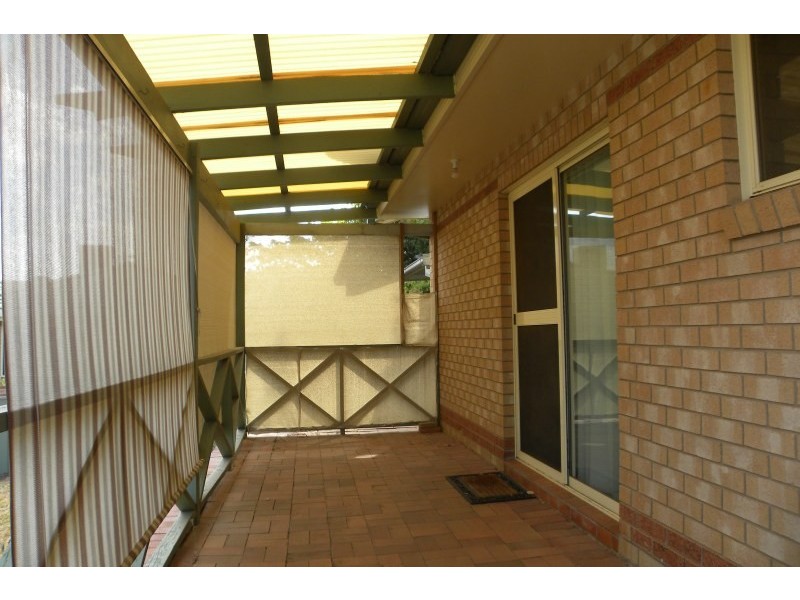 1 Pineview Circuit, Young NSW 2594