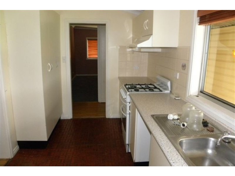 63 Templemore Street, Young NSW 2594
