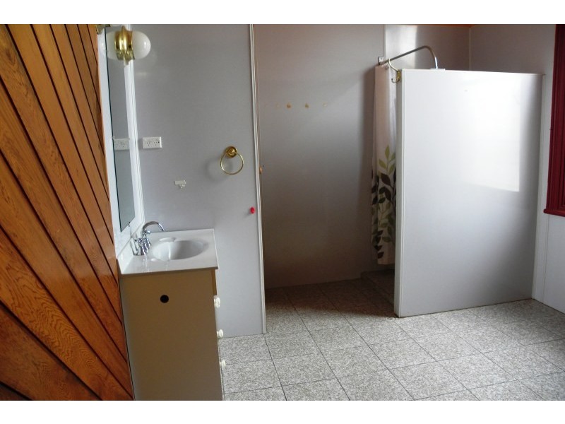 1/114 Boorowa Street, Young NSW 2594