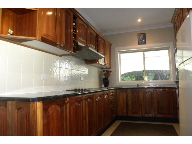 4 Mclerie Street, Young NSW 2594