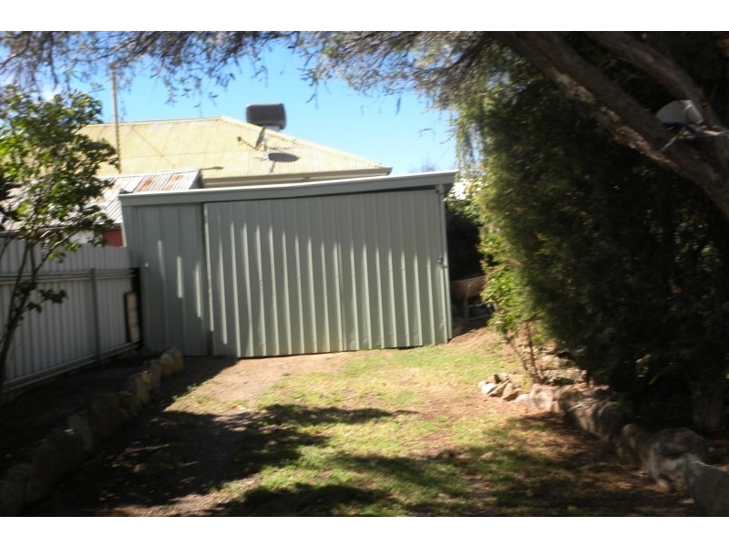 4 Mclerie Street, Young NSW 2594