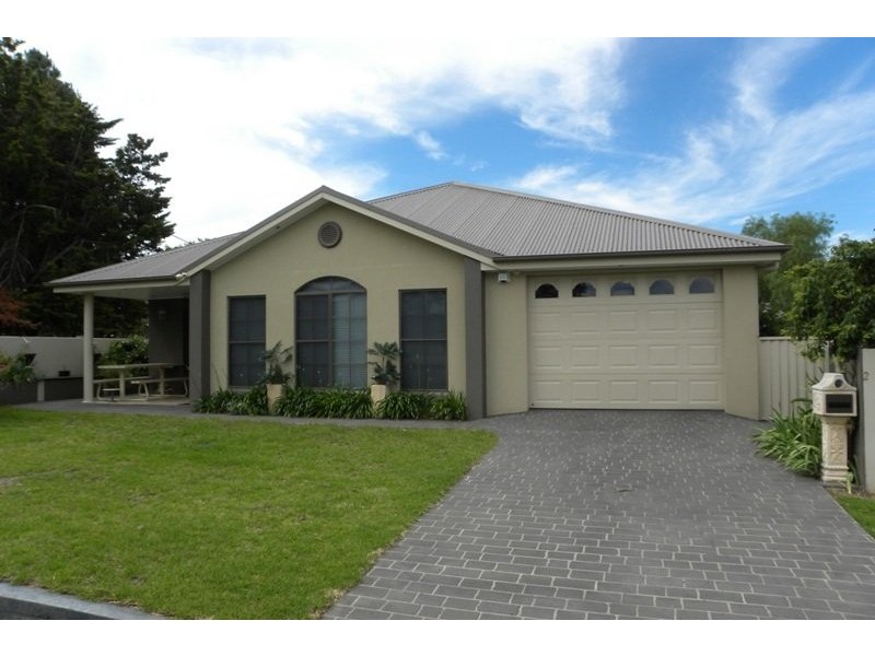 23 Berthong Street, Young NSW 2594