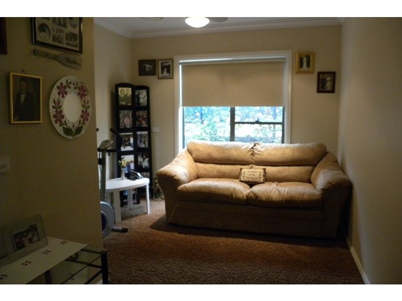 23 Berthong Street, Young NSW 2594