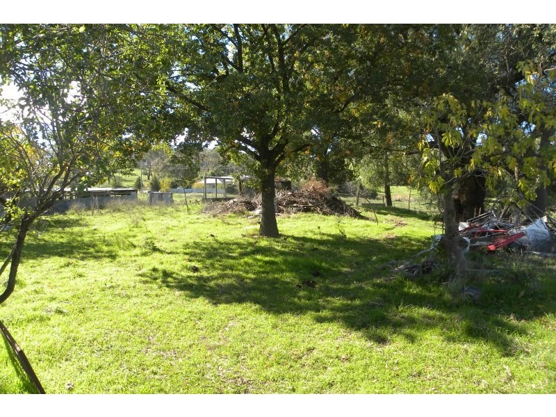 20  Telegraph Road, Young NSW 2594