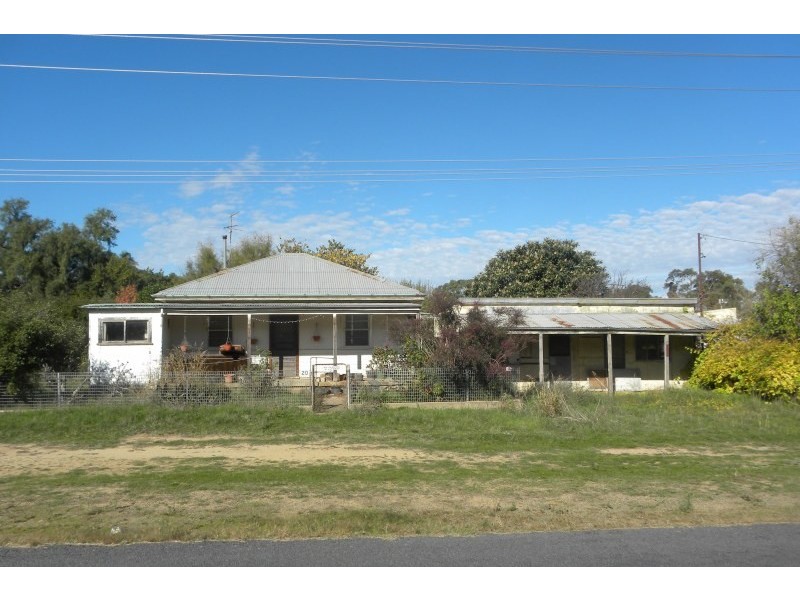 20  Telegraph Road, Young NSW 2594