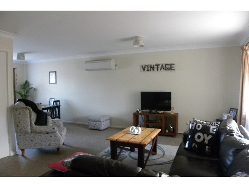 130 William Street, Young NSW 2594