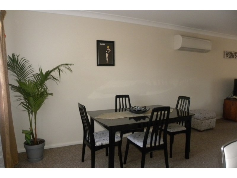 130 William Street, Young NSW 2594