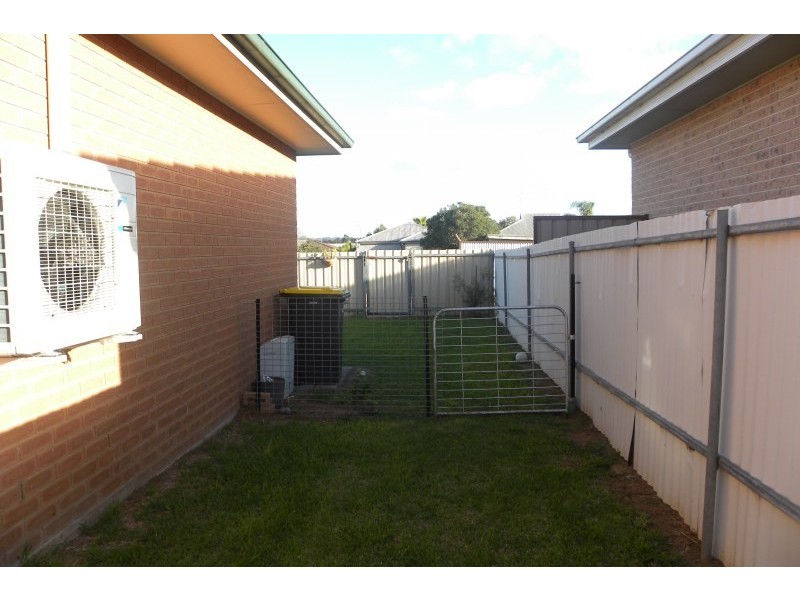 130 William Street, Young NSW 2594