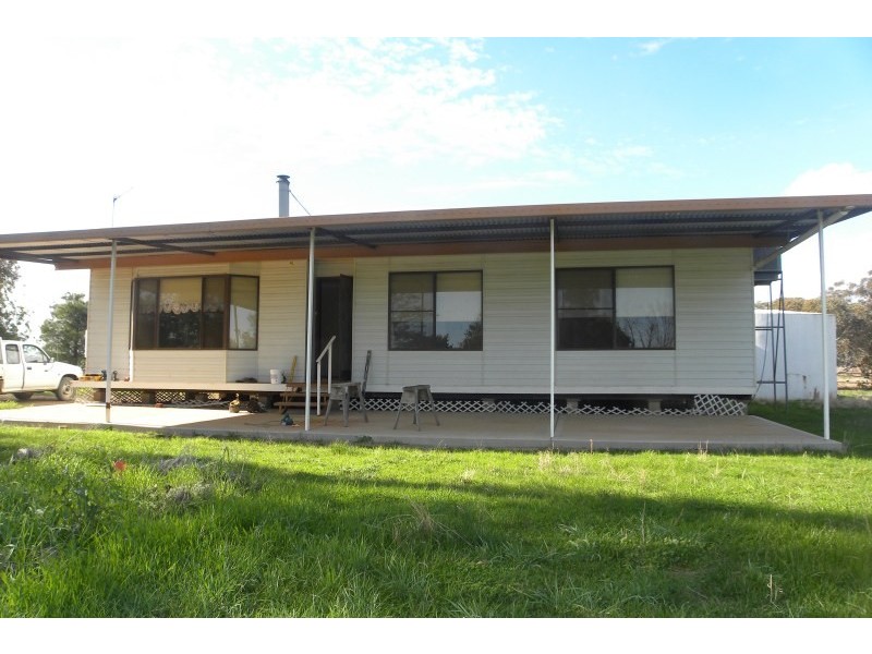 354 Newell Road, Weedallion NSW 2594