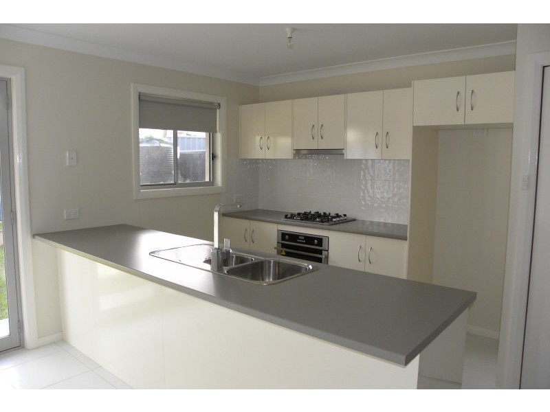 4H Yass Street, Young NSW 2594