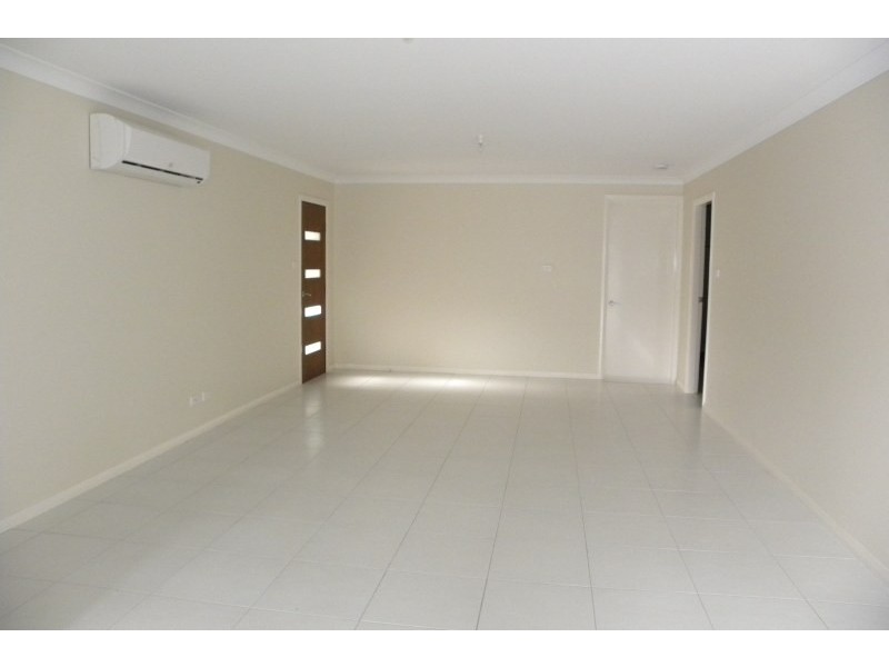 4H Yass Street, Young NSW 2594