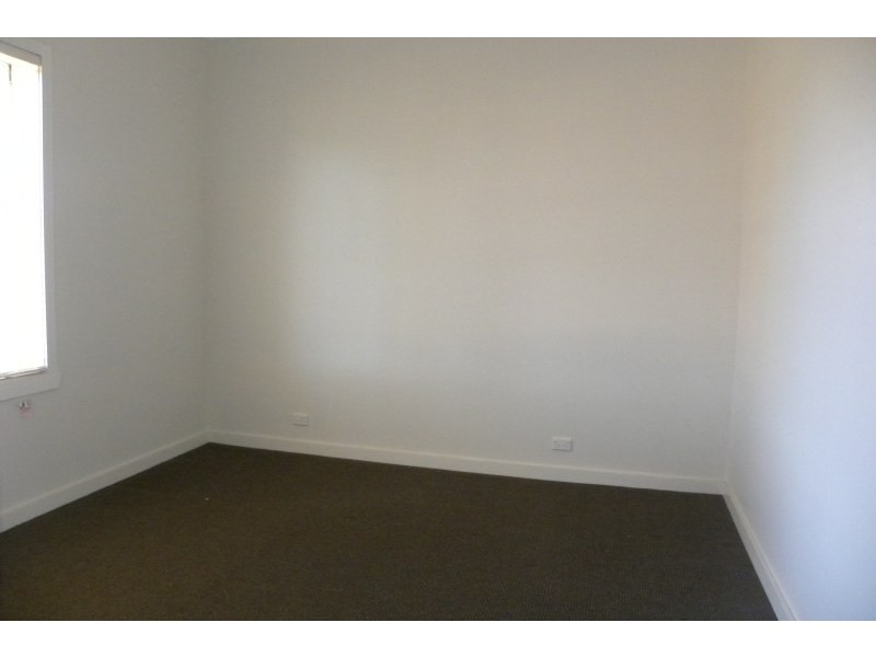 5 Park Avenue, Young NSW 2594