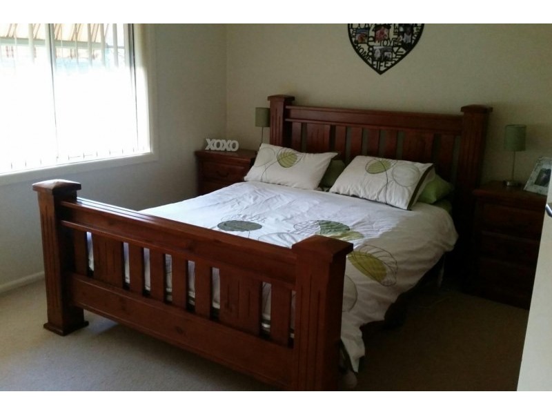 35 Binalong Street, Young NSW 2594