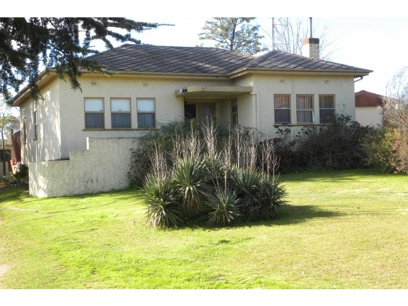 47 Nasmyth Street, Young NSW 2594