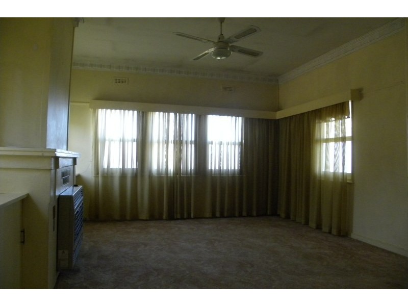 47 Nasmyth Street, Young NSW 2594
