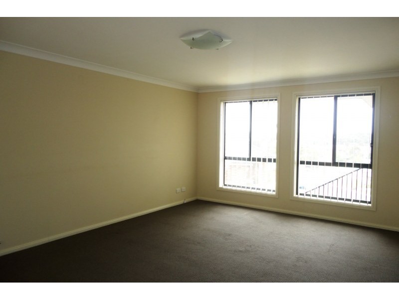 7 Hambrook Place, Young NSW 2594