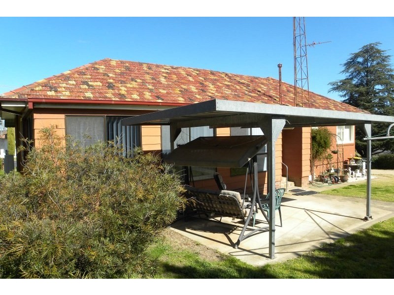 45 Nasmyth Street, Young NSW 2594