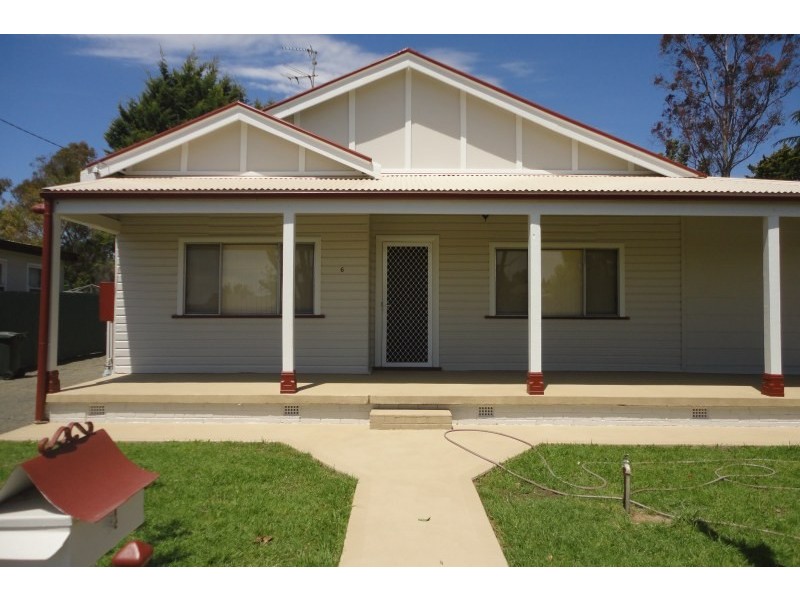 6 Calabash Street, Young NSW 2594