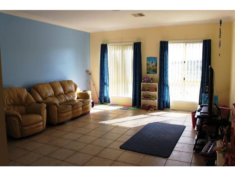 31 Commons Road, Young NSW 2594