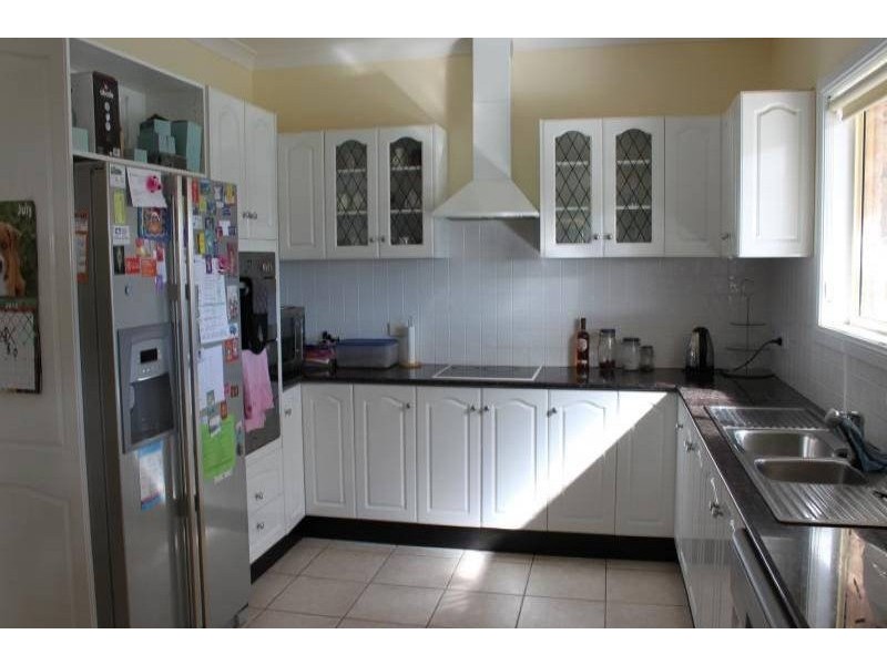 31 Commons Road, Young NSW 2594