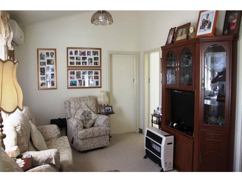 92 Binalong Street, Harden NSW 2587