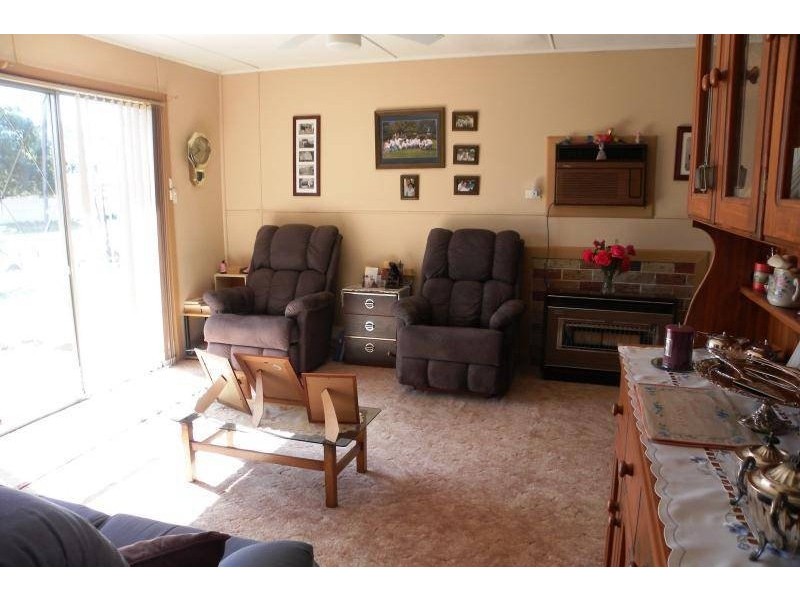 25 Talbot Street, Quandialla NSW 2721