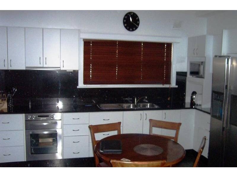 43 Wombat Street, Young NSW 2594