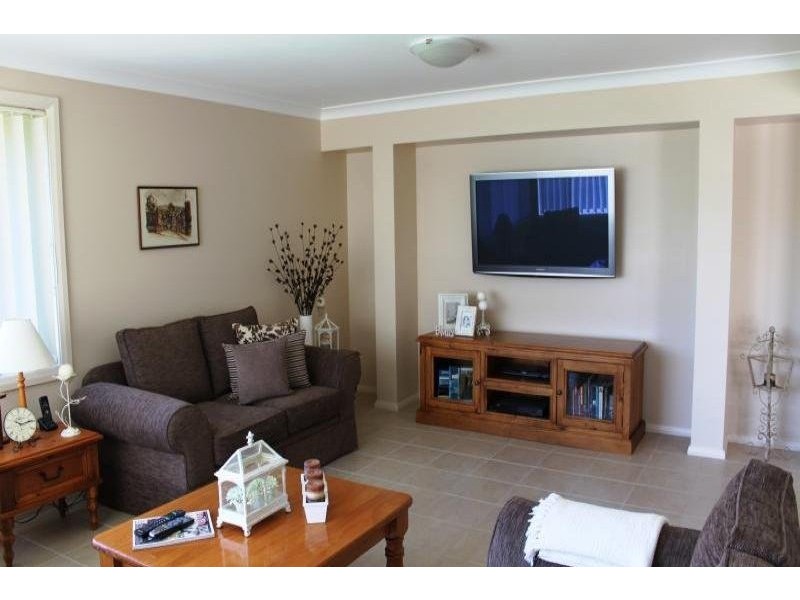 7 Garland Place, Young NSW 2594