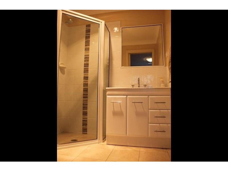 7 Garland Place, Young NSW 2594