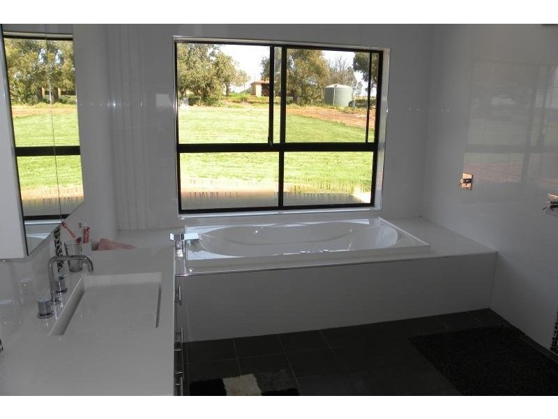 1247 Scenic Road, Young NSW 2594