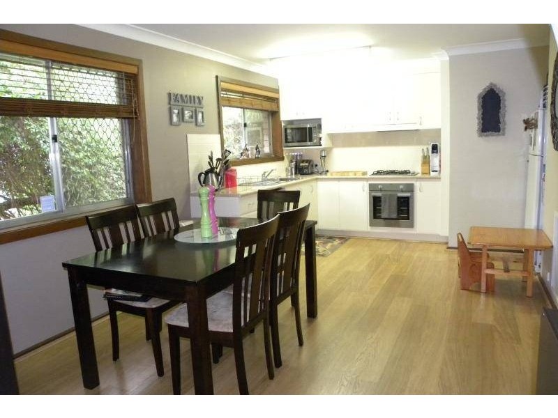 13 Dwyer Drive, Young NSW 2594