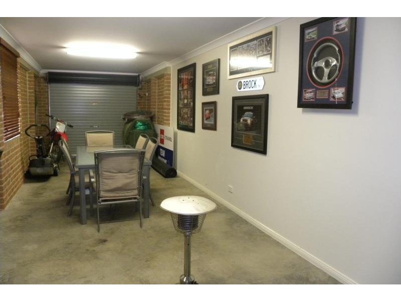 1/109 Thornhill Street, Young NSW 2594