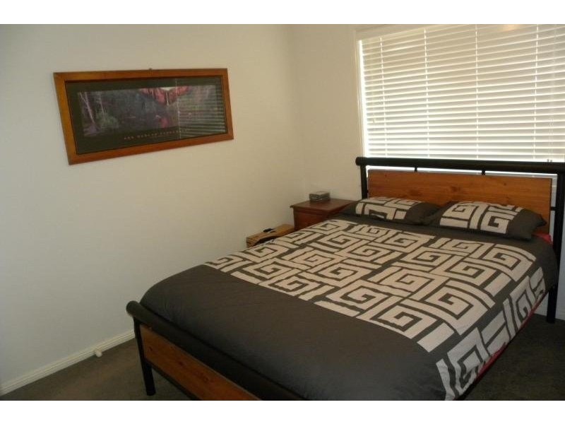 1/109 Thornhill Street, Young NSW 2594