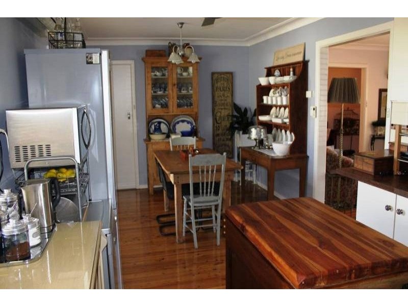 56 Nasmyth Street, Young NSW 2594