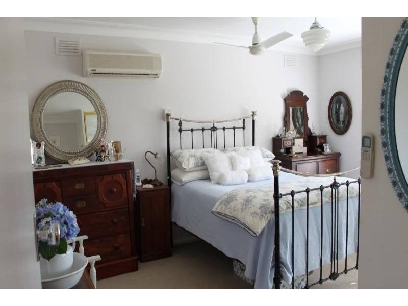 56 Nasmyth Street, Young NSW 2594