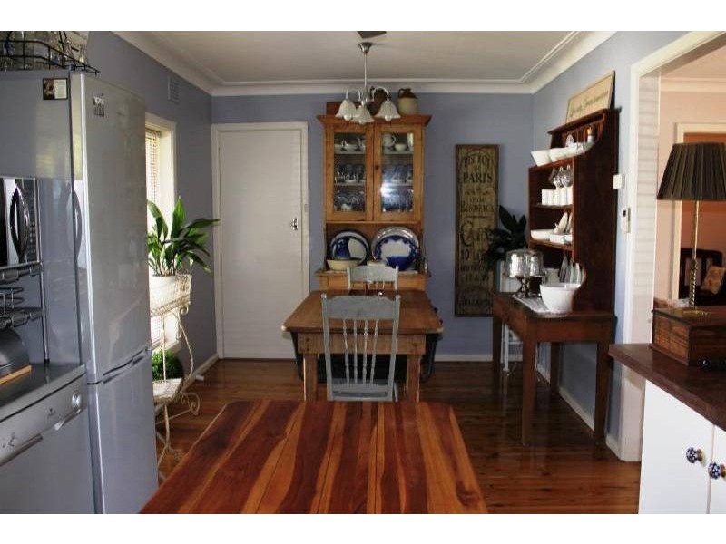 56 Nasmyth Street, Young NSW 2594