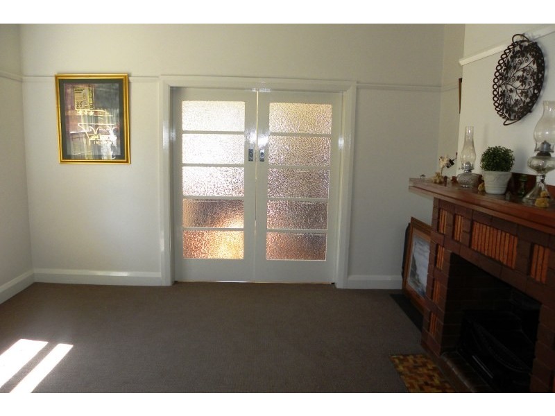 98 William Street, Young NSW 2594