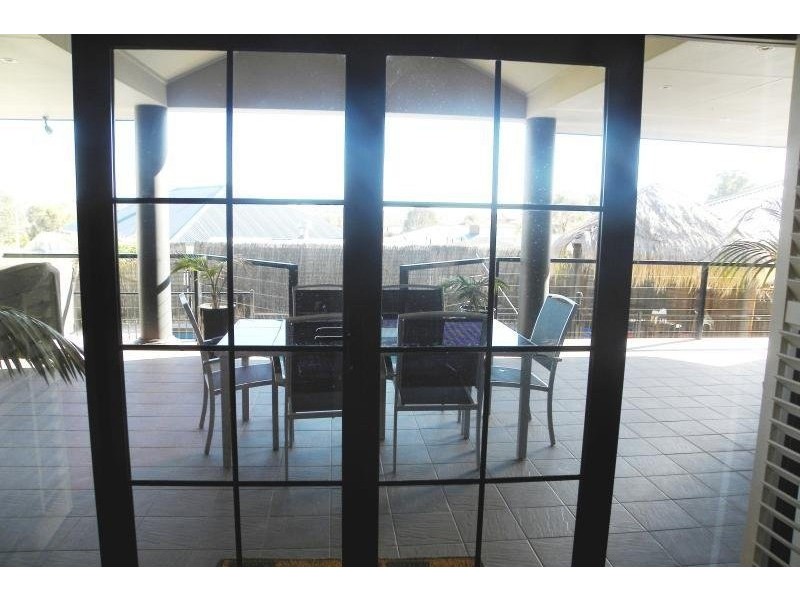 8 Gold Court, Young NSW 2594