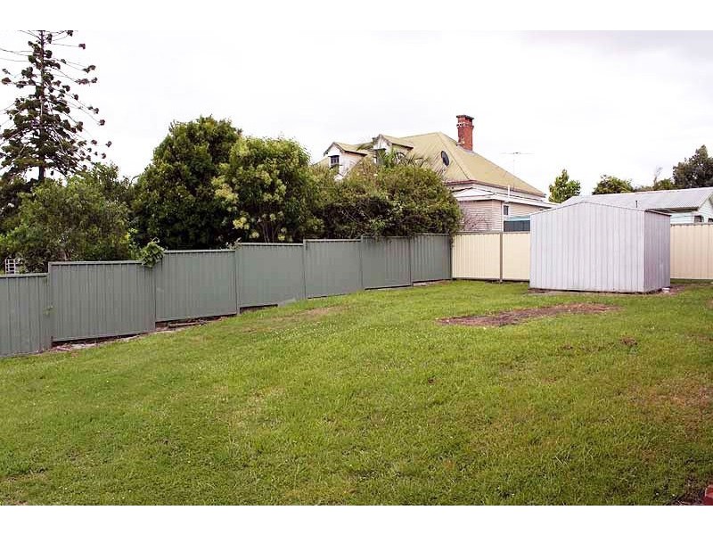 4 Tozer Street, West Kempsey NSW 2440