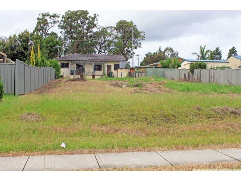 6 Cecil Baldwin Close, West Kempsey NSW 2440