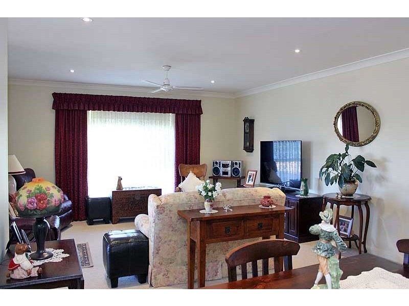 2 Leslie Place, South West Rocks NSW 2431