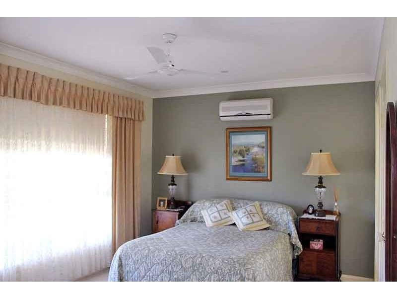 2 Leslie Place, South West Rocks NSW 2431