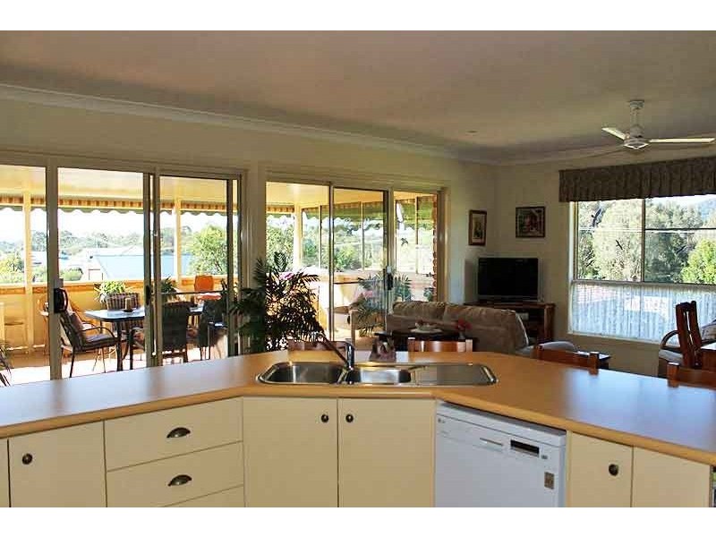 2 Leslie Place, South West Rocks NSW 2431