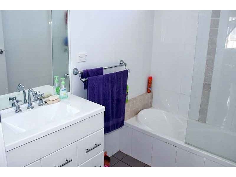 64 Tozer Street, West Kempsey NSW 2440