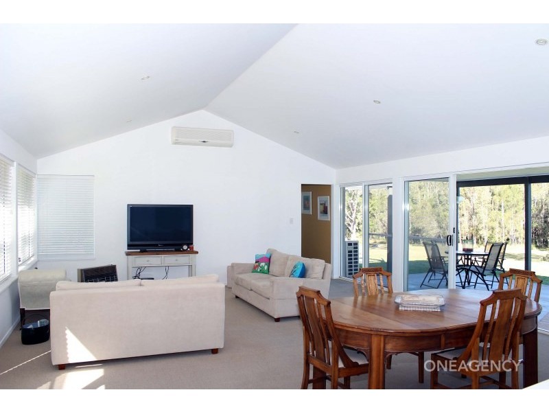 26 Kenno Place, Crescent Head NSW 2440