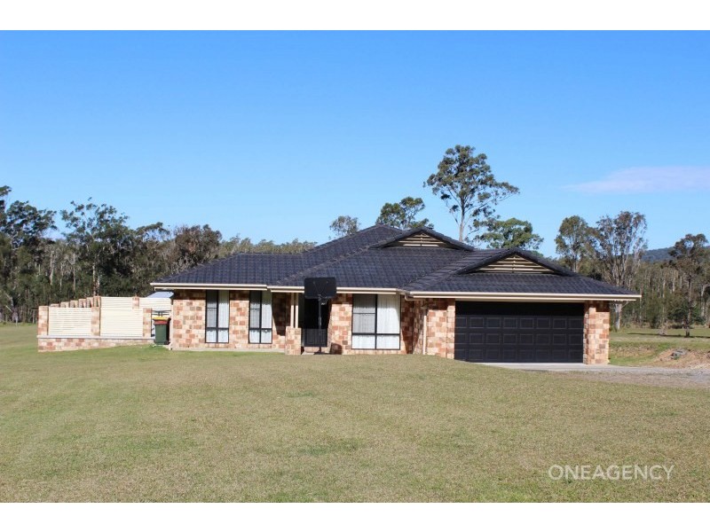 130 Neville Morton Drive, Crescent Head NSW 2440