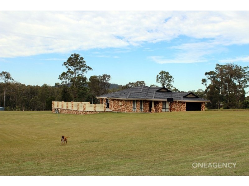 130 Neville Morton Drive, Crescent Head NSW 2440