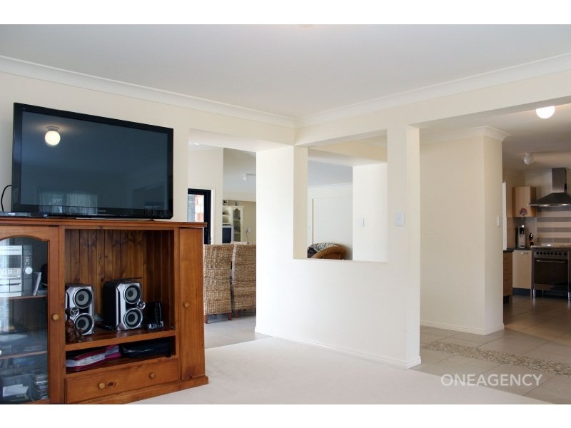 130 Neville Morton Drive, Crescent Head NSW 2440