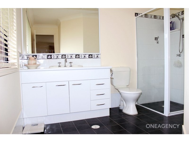 130 Neville Morton Drive, Crescent Head NSW 2440