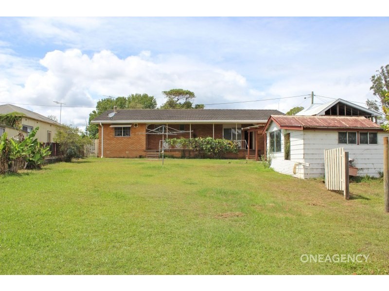 36 Marsh Street, West Kempsey NSW 2440